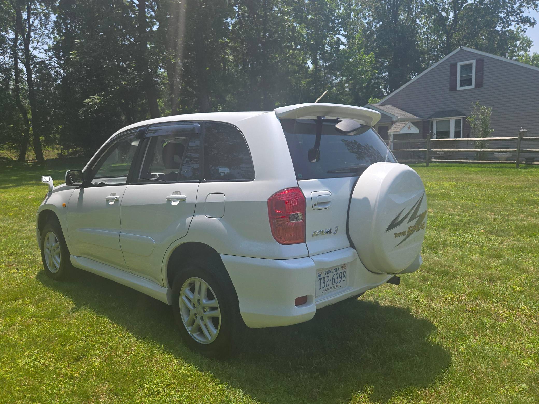 2000 Toyota RAV4 J 4WD Exterior 10
