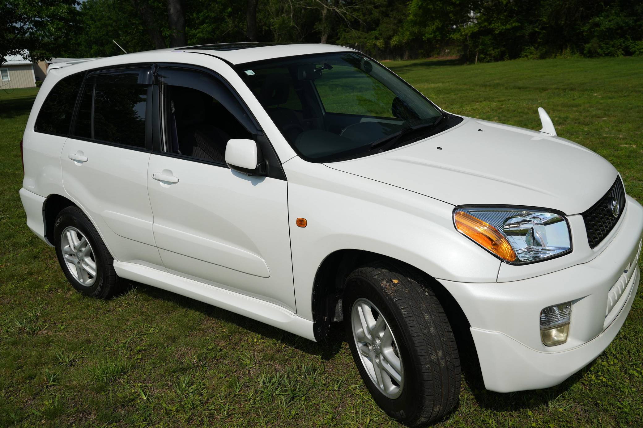 2000 Toyota RAV4 J 4WD Exterior 14