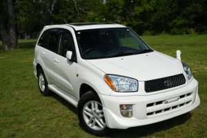 2000 Toyota RAV4 J 4WD Exterior 15