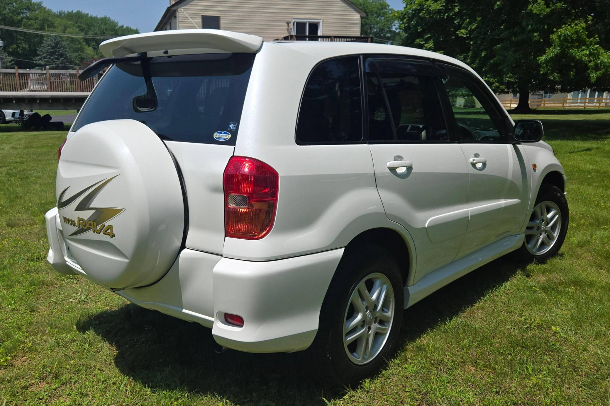 2000 Toyota RAV4 J 4WD Exterior 4