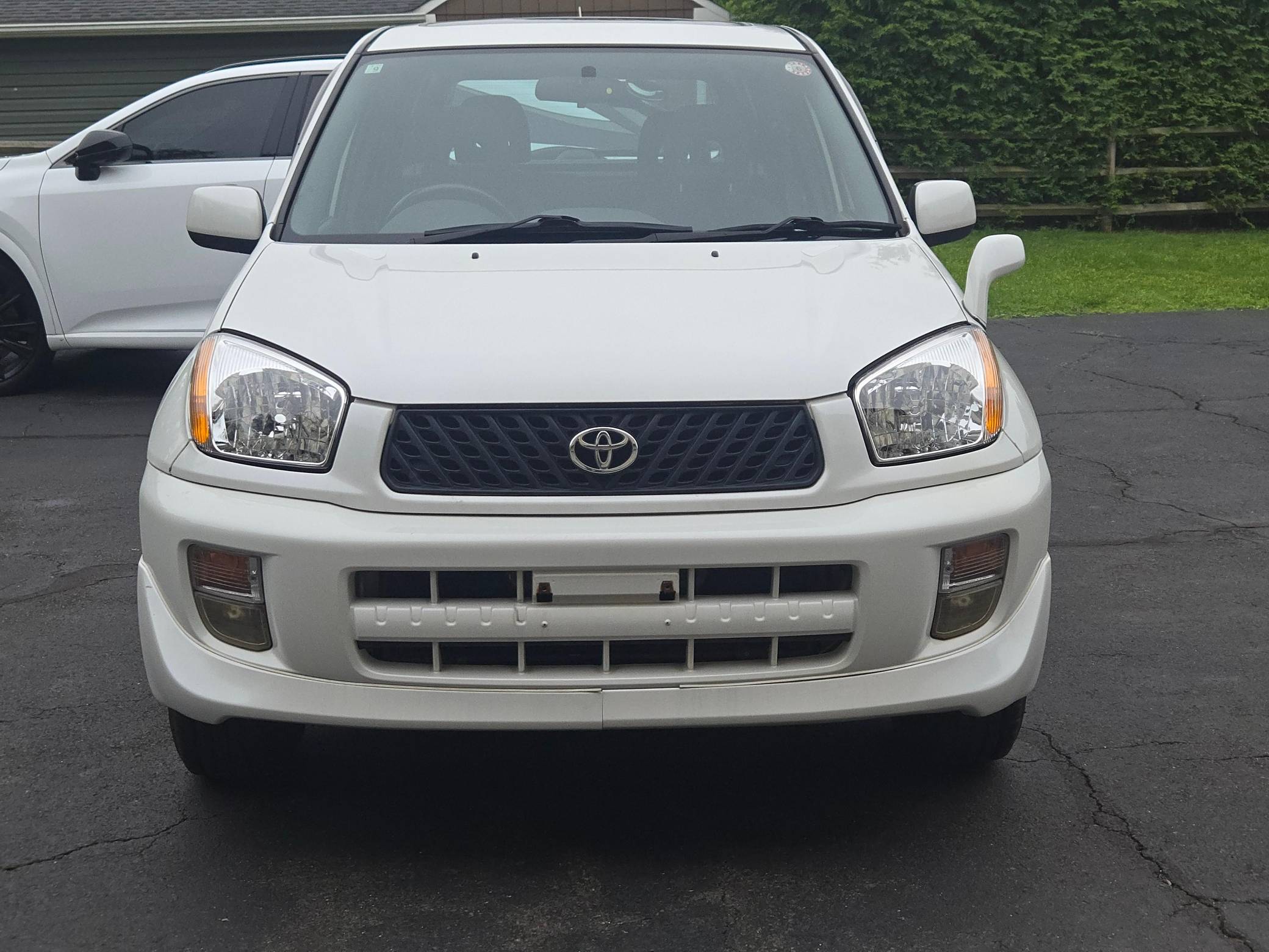2000 Toyota RAV4 J 4WD Exterior 6