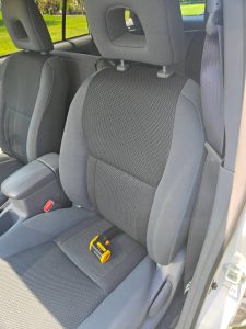 2000 Toyota RAV4 J 4WD Interior 14