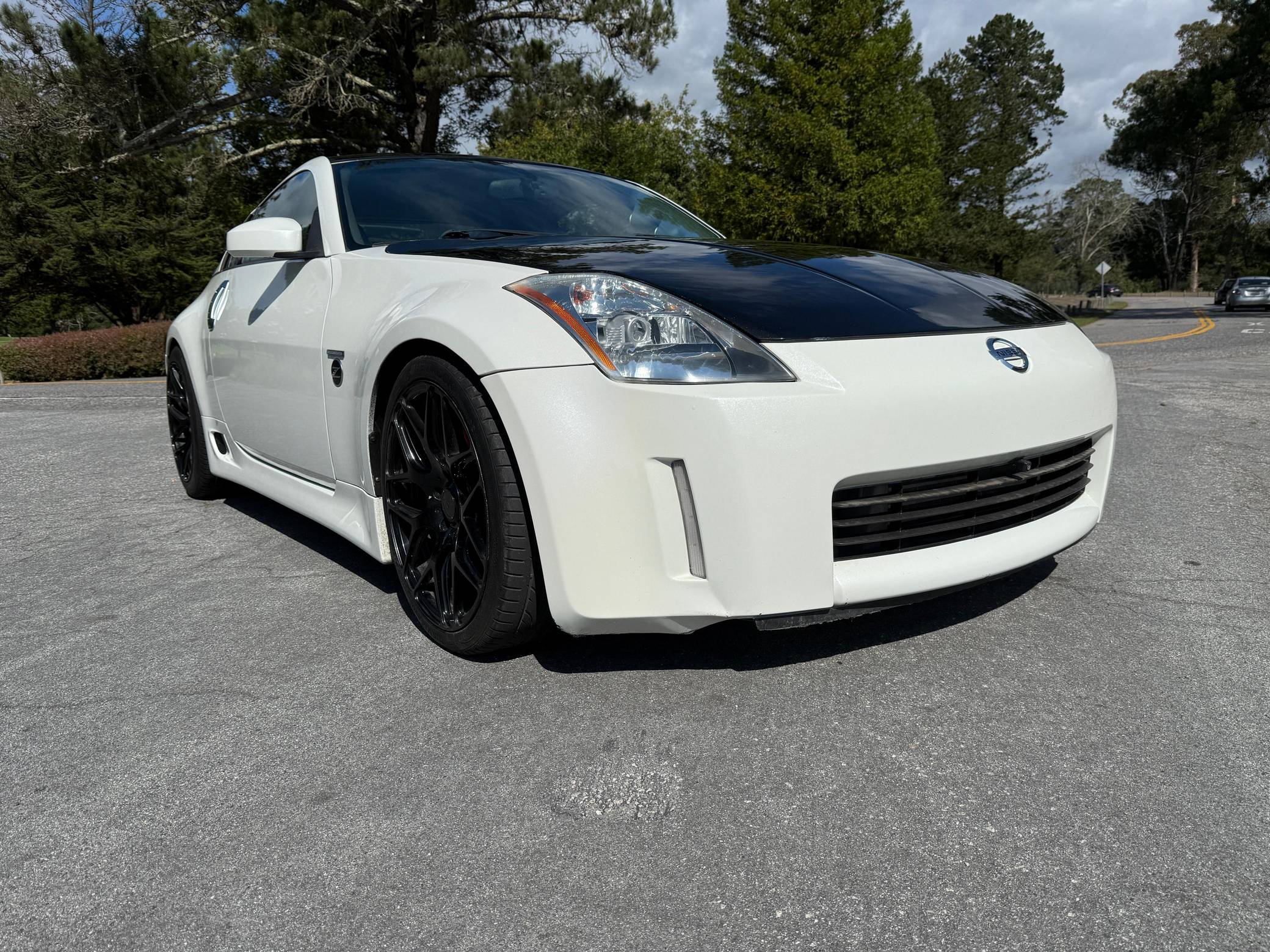 2003 Nissan 350Z Touring Coupe Exterior 19