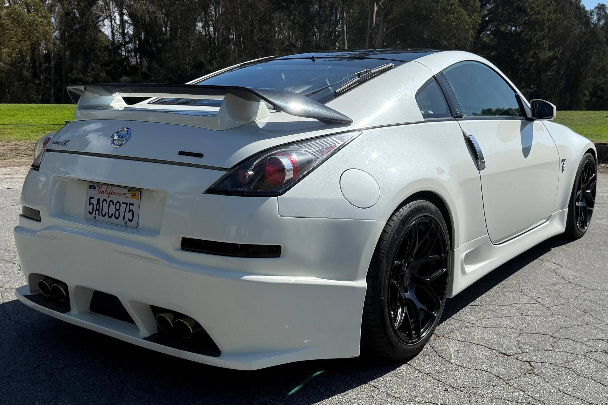 2003 Nissan 350Z Touring Coupe Exterior 4