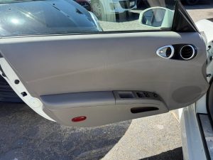2003 Nissan 350Z Touring Coupe Interior 14