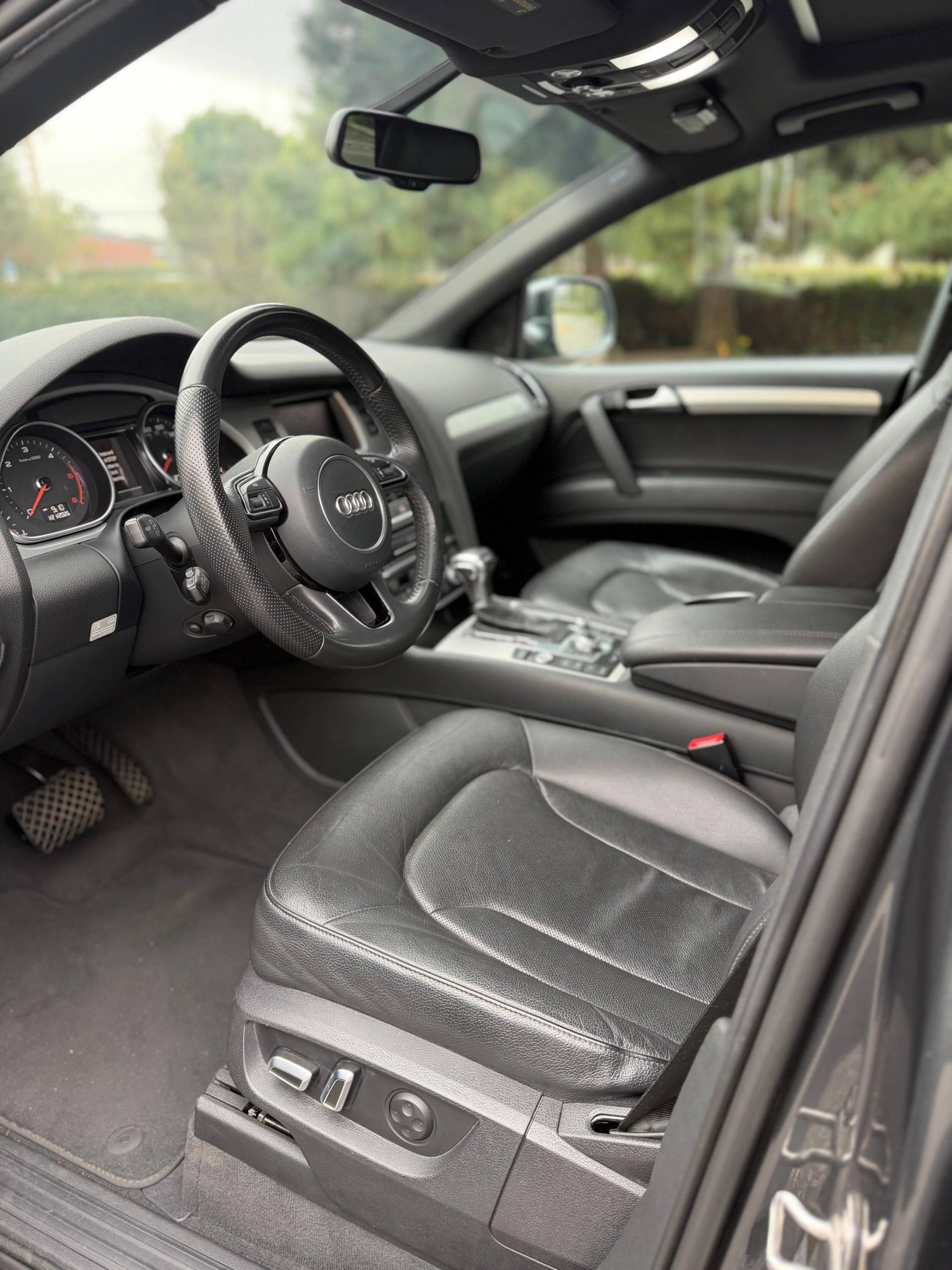 2014 Audi Q7 TDI Prestige Interior 10