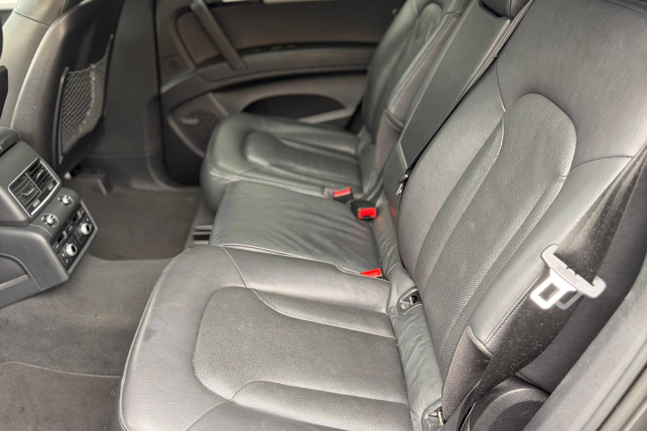 2014 Audi Q7 TDI Prestige Interior 3