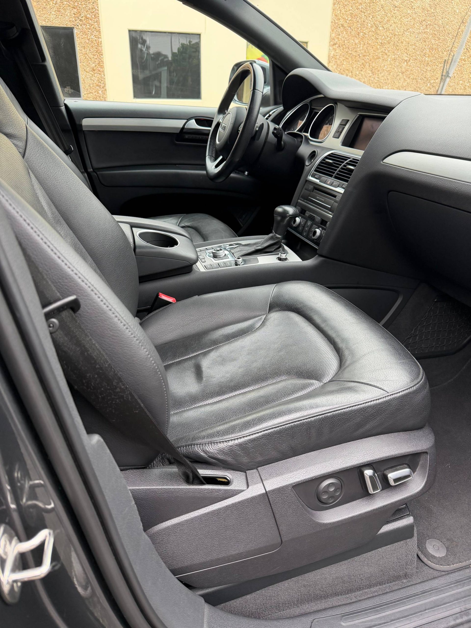 2014 Audi Q7 TDI Prestige Interior 6