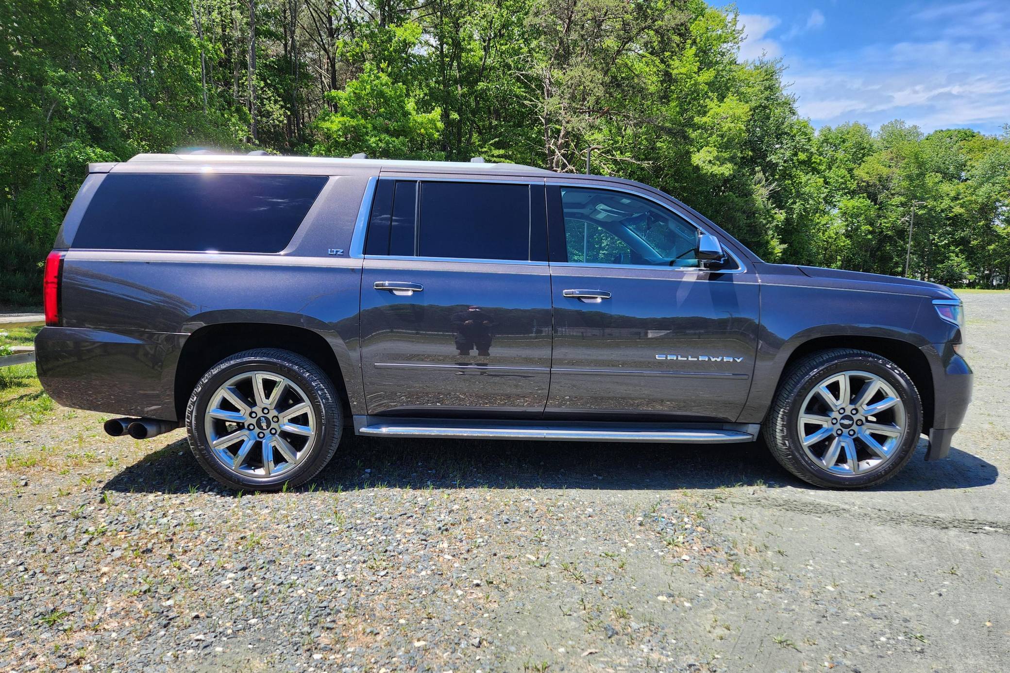 2015 Chevrolet Suburban LTZ Callaway SC480 4x4 Exterior 3