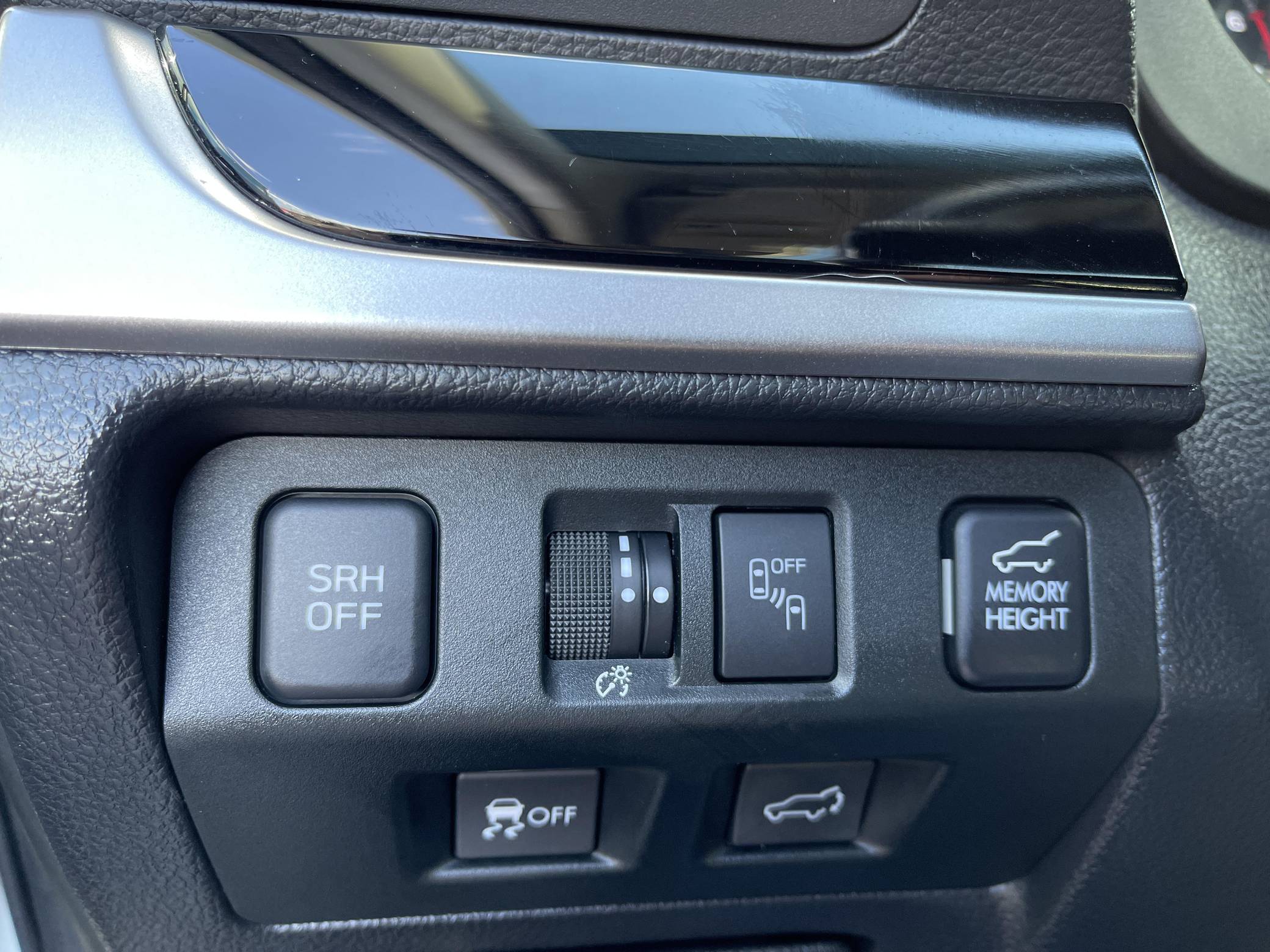 2017 Subaru Forester 2.0XT Touring Interior 14