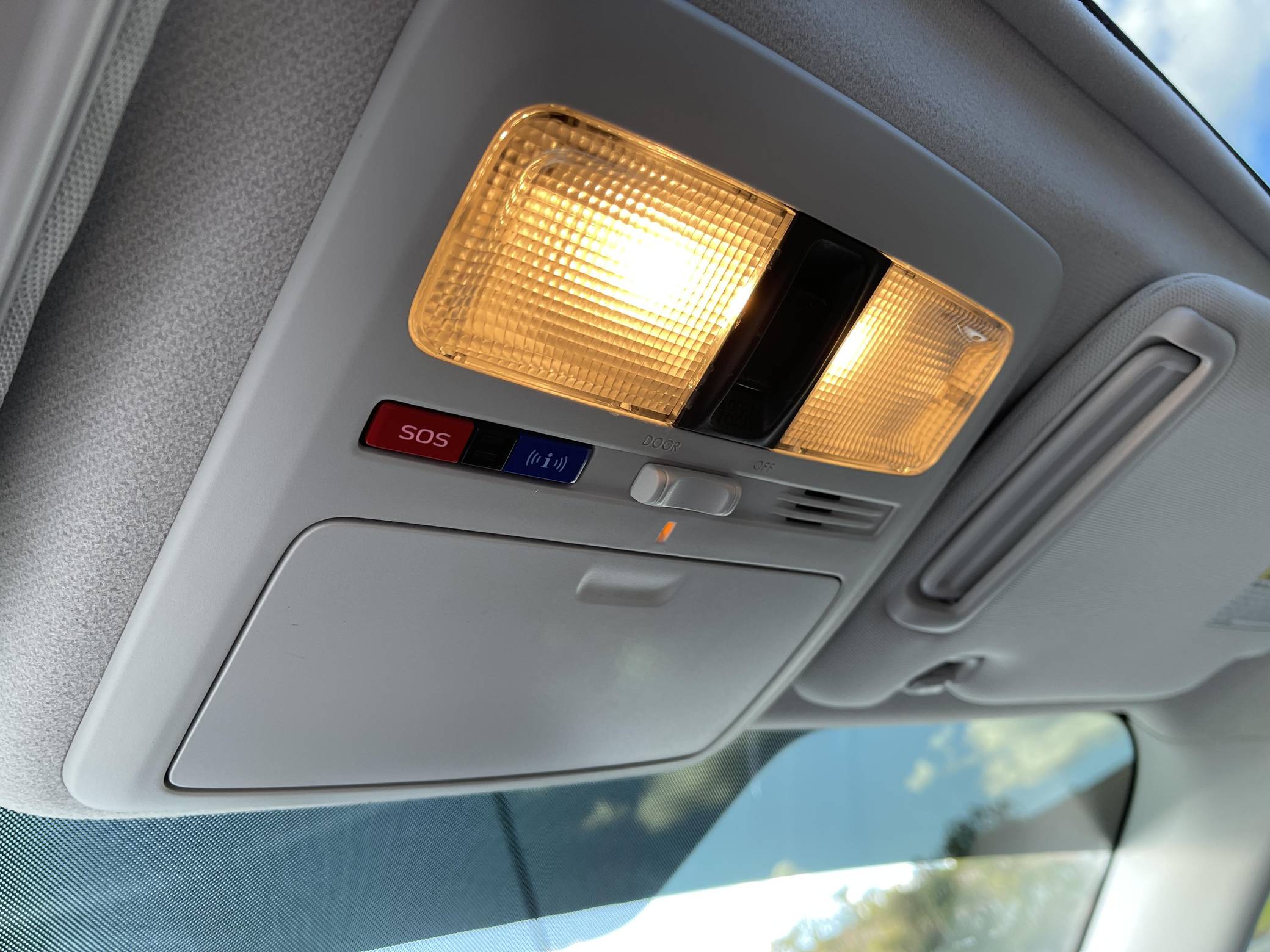 2017 Subaru Forester 2.0XT Touring Interior 15
