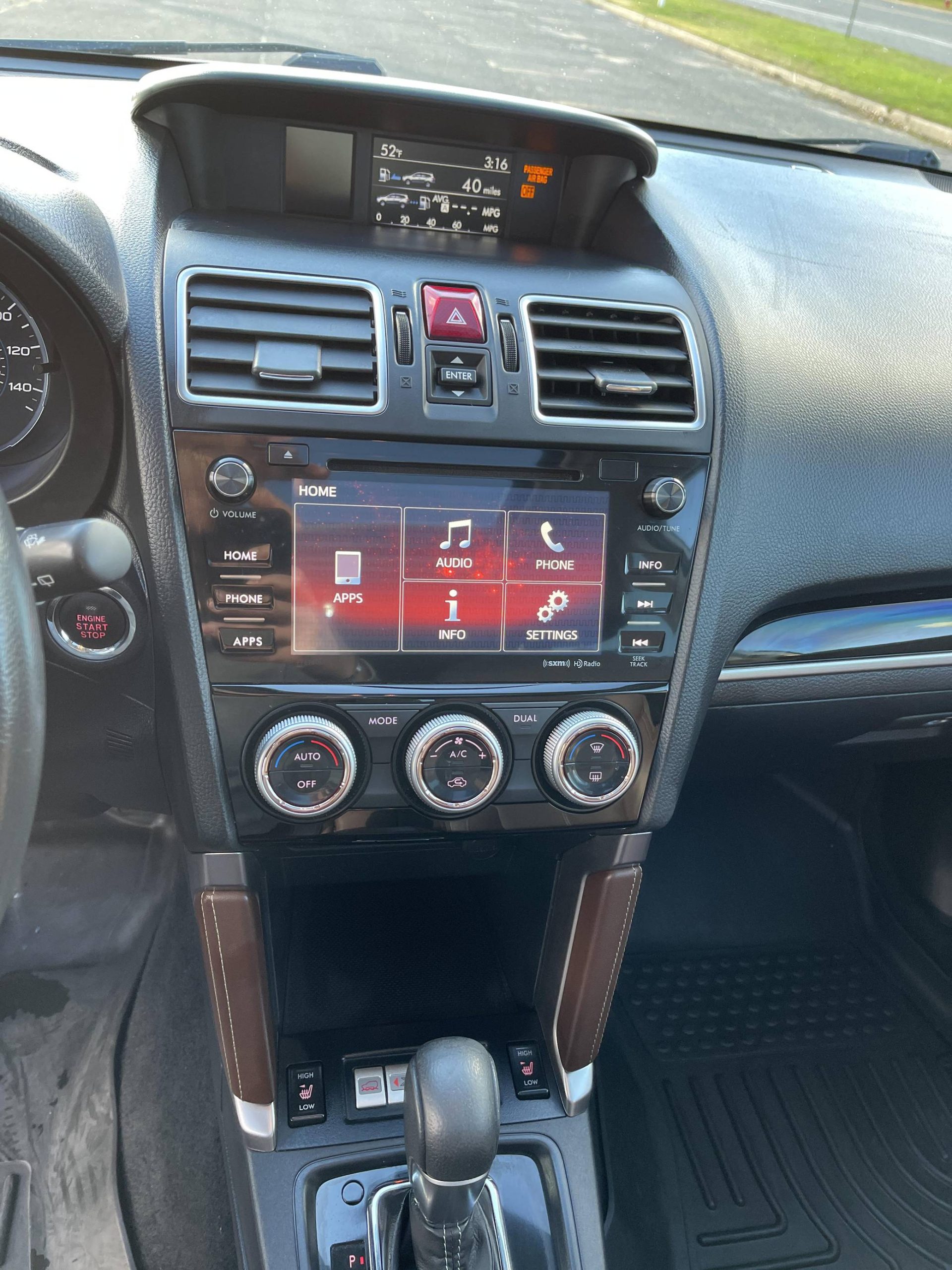 2017 Subaru Forester 2.0XT Touring Interior 17