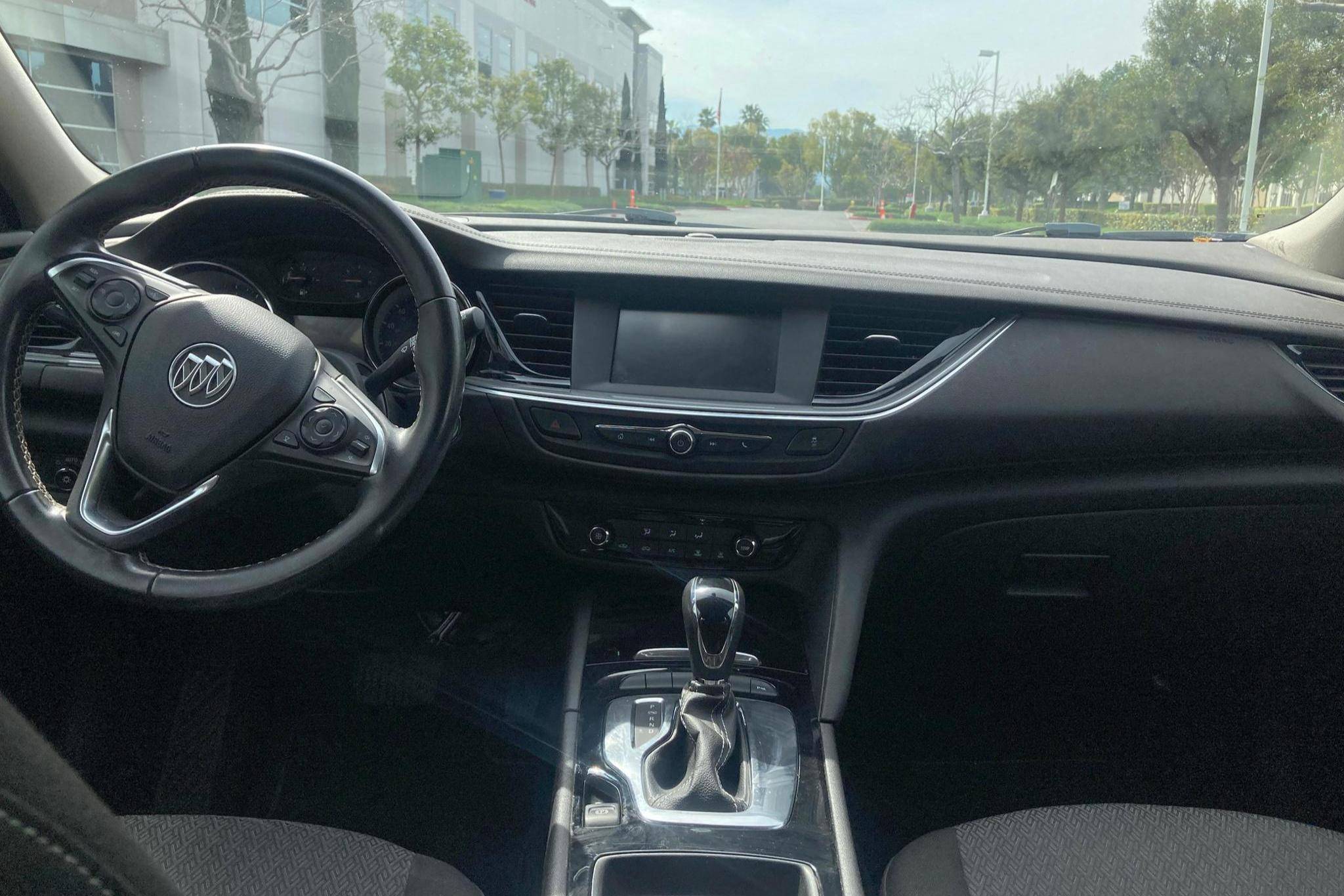 2018 Buick Regal TourX Interior 1