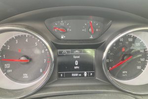 2018 Buick Regal TourX Interior 4