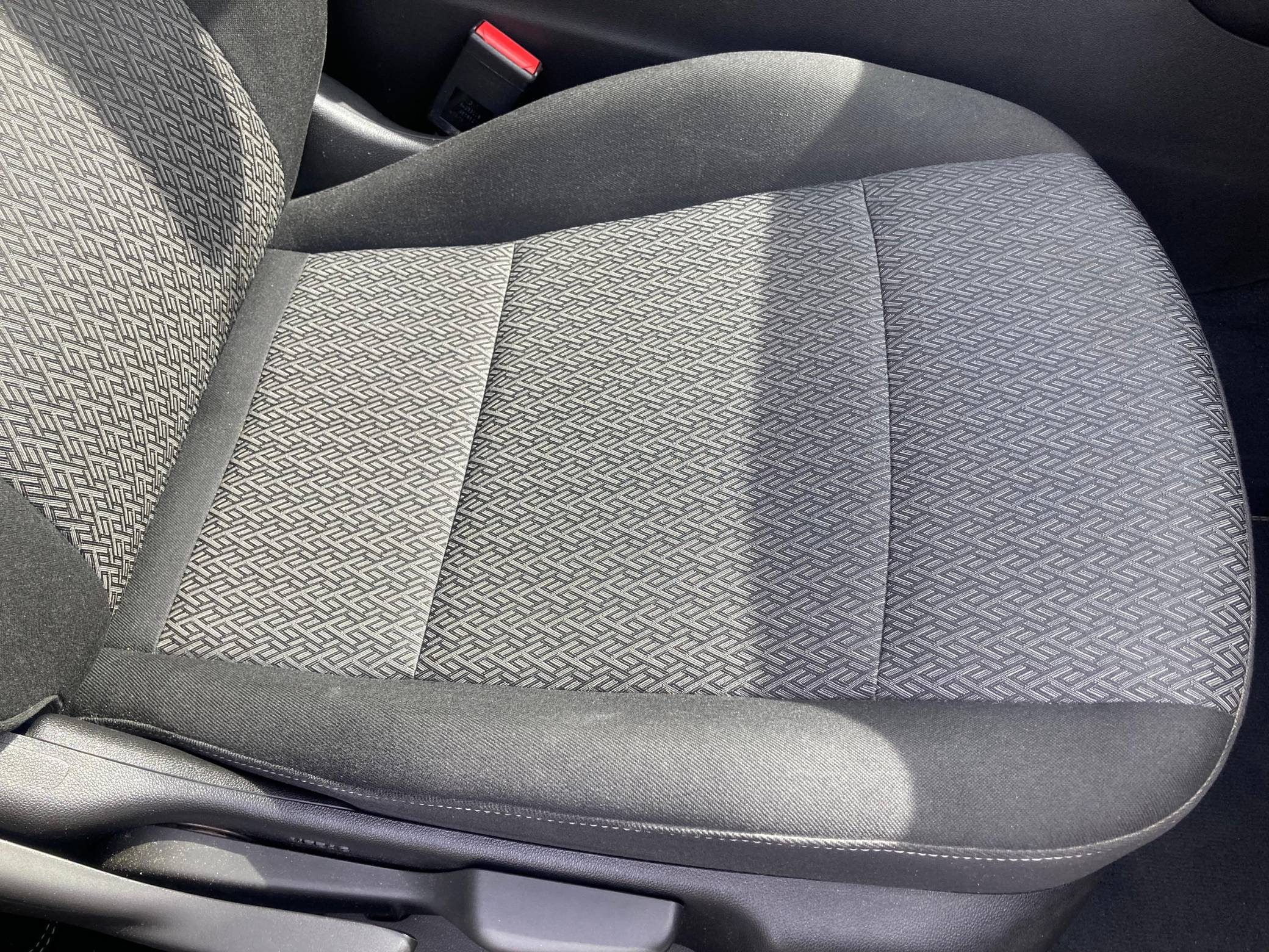 2018 Buick Regal TourX Interior 9