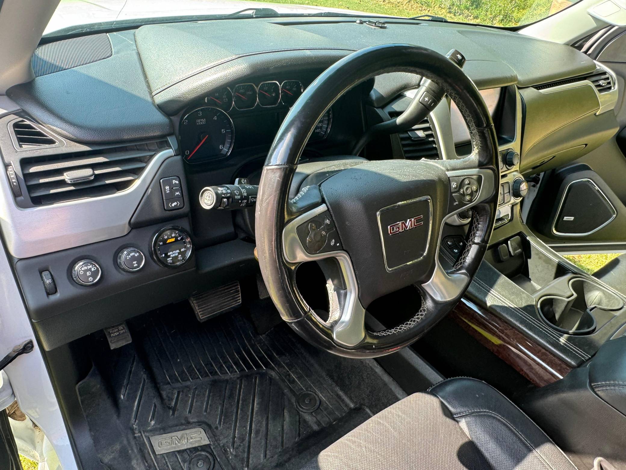 2018 GMC Yukon SLT 4x4 Interior 12