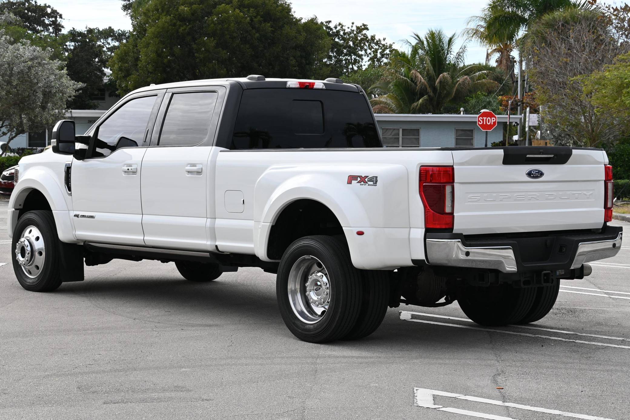2020 Ford F-450 Super Duty Lariat 4x4 Exterior 4
