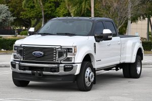 2020 Ford F-450 Super Duty Lariat 4×4 Exterior 6
