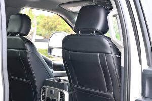 2020 Ford F-450 Super Duty Lariat 4×4 Interior 15