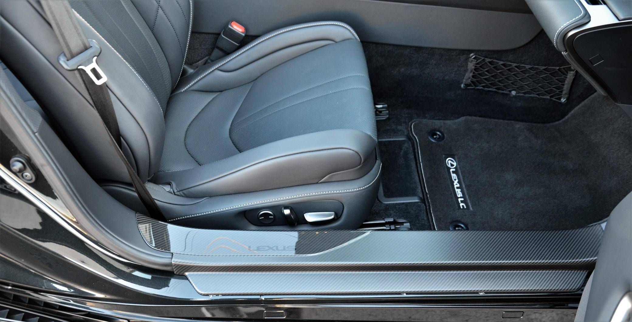 2021 Lexus LC 500 Convertible Interior 13