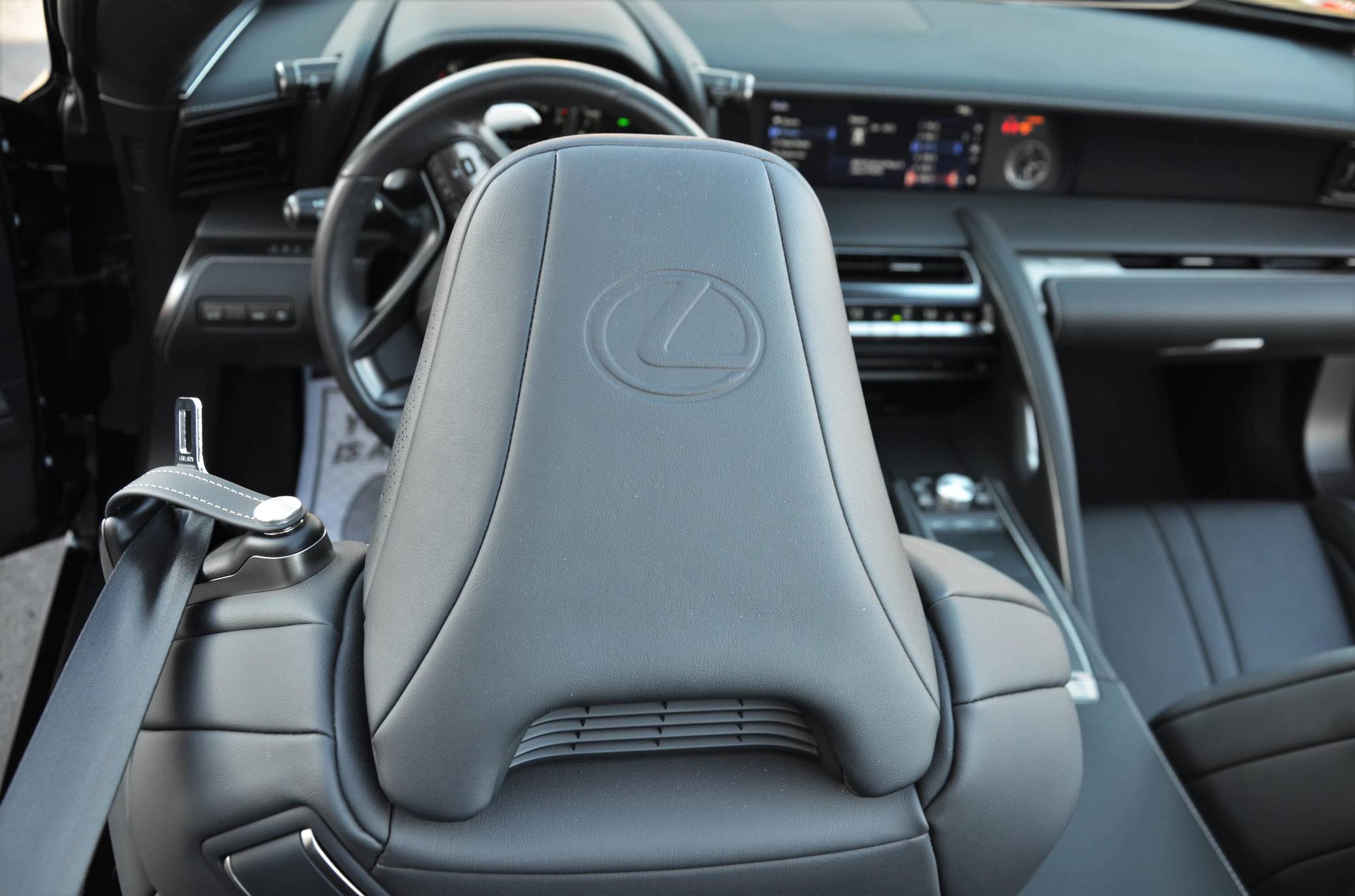 2021 Lexus LC 500 Convertible Interior 17