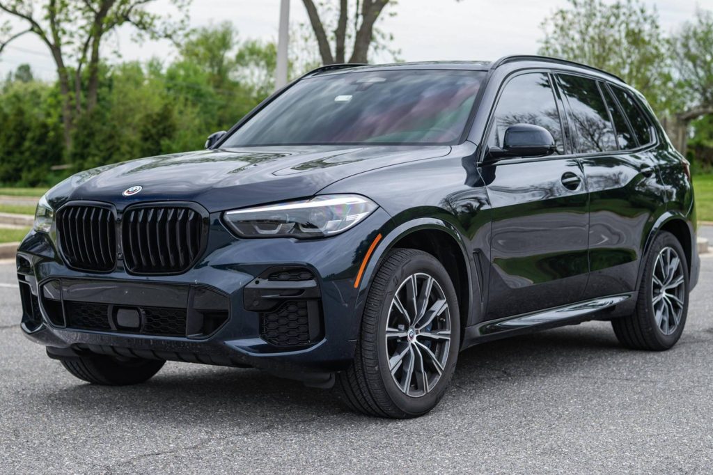 2022 BMW X5 M50i