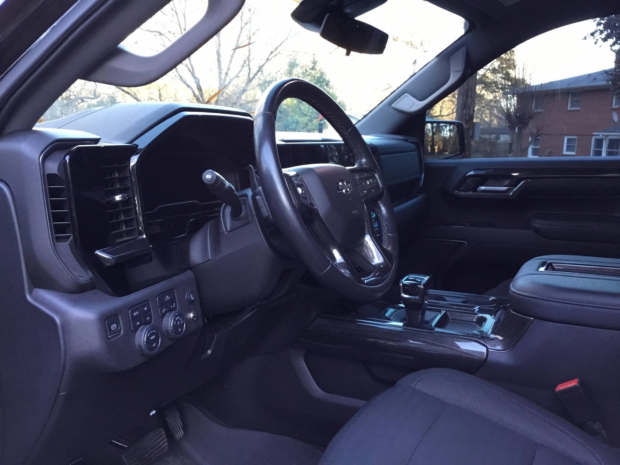 2022 Chevrolet Silverado 1500 LT Trail Boss 4x4 Interior 16