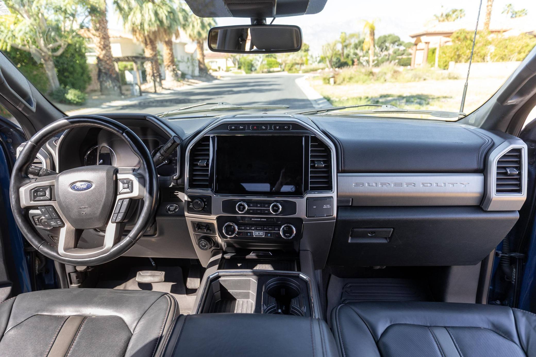 2022 Ford F-250 Super Duty Platinum Tremor 4x4 Interior 1