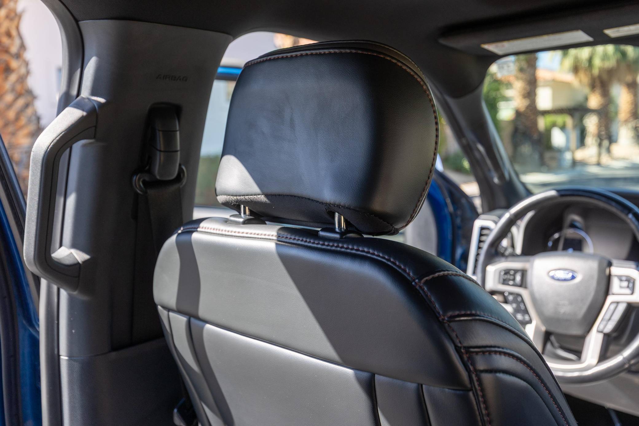 2022 Ford F-250 Super Duty Platinum Tremor 4x4 Interior 11