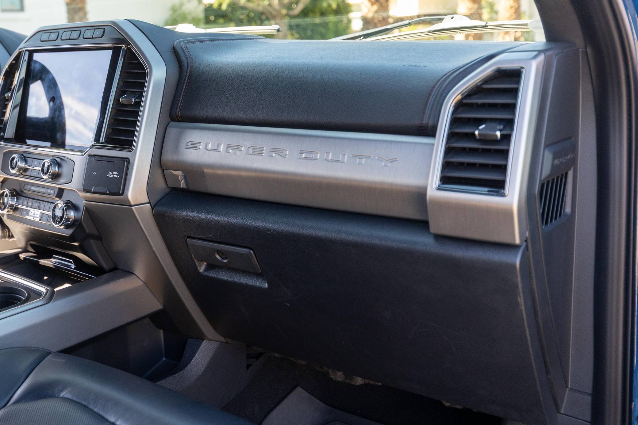 2022 Ford F-250 Super Duty Platinum Tremor 4x4 Interior 19
