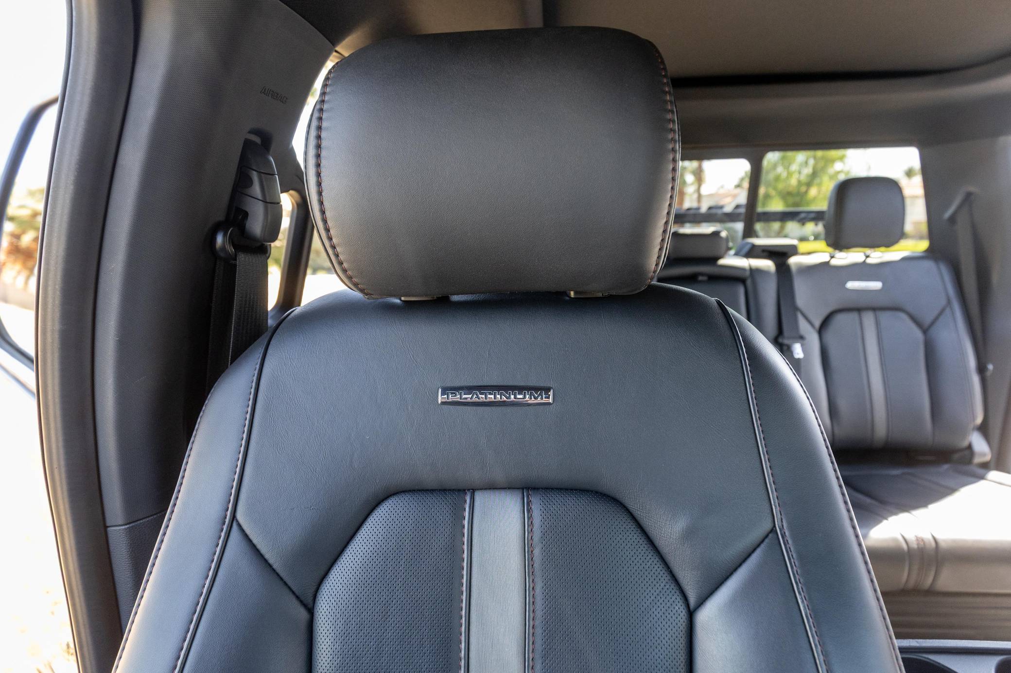 2022 Ford F-250 Super Duty Platinum Tremor 4x4 Interior 8