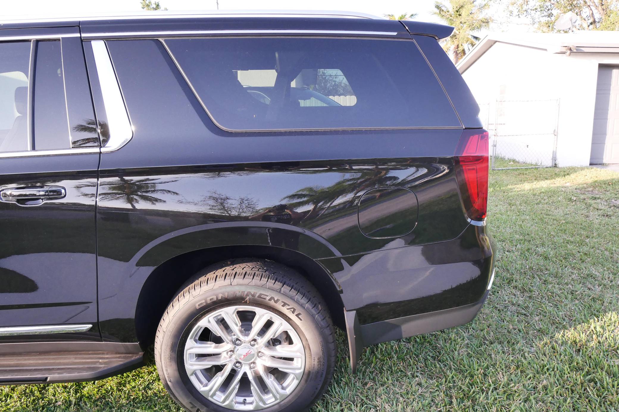 2022 GMC Yukon XL SLT 4x4 Exterior 16