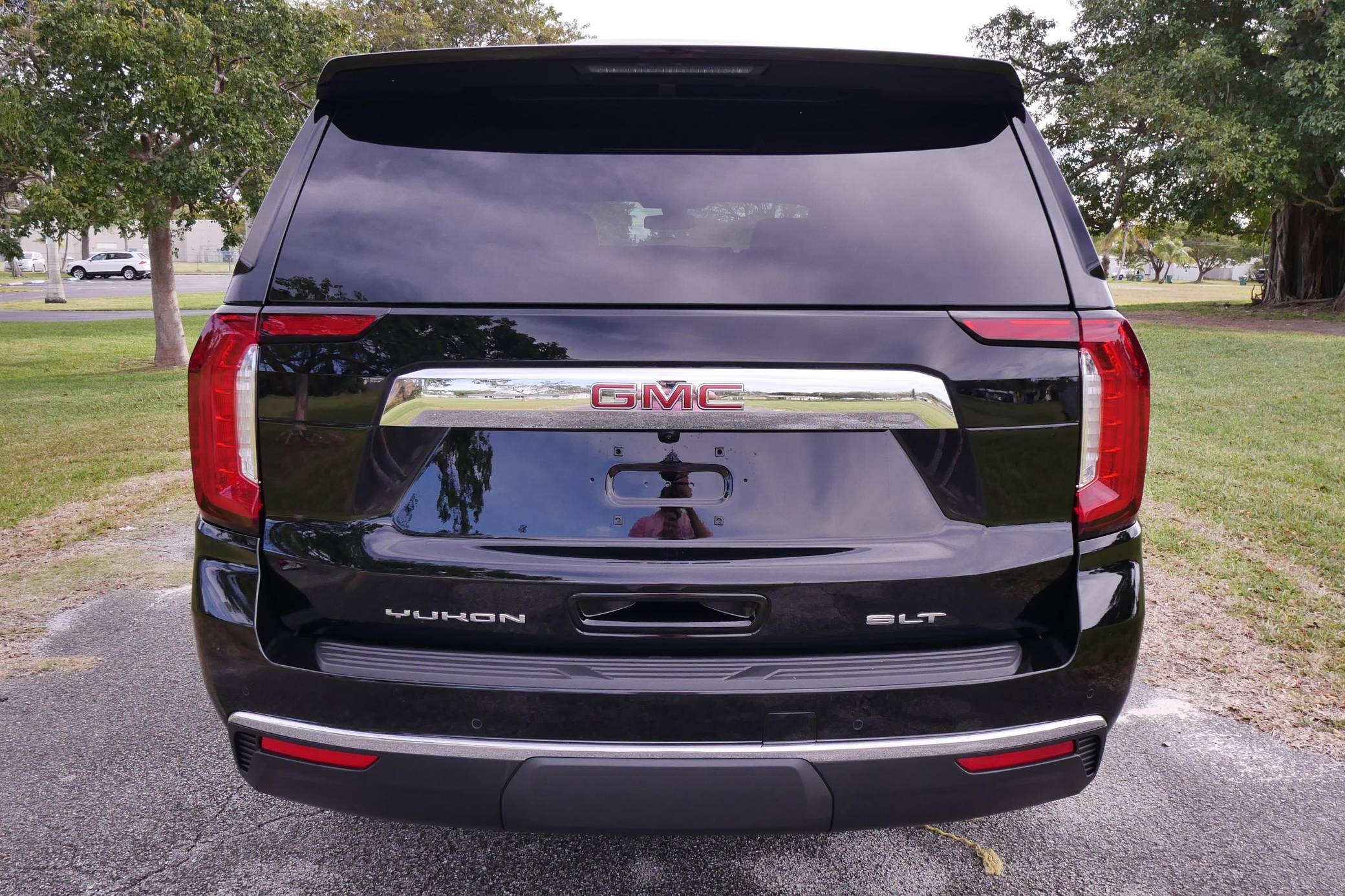 2022 GMC Yukon XL SLT 4x4 Exterior 5