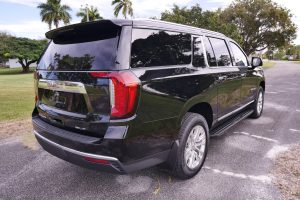 2022 GMC Yukon XL SLT 4×4 Exterior 7