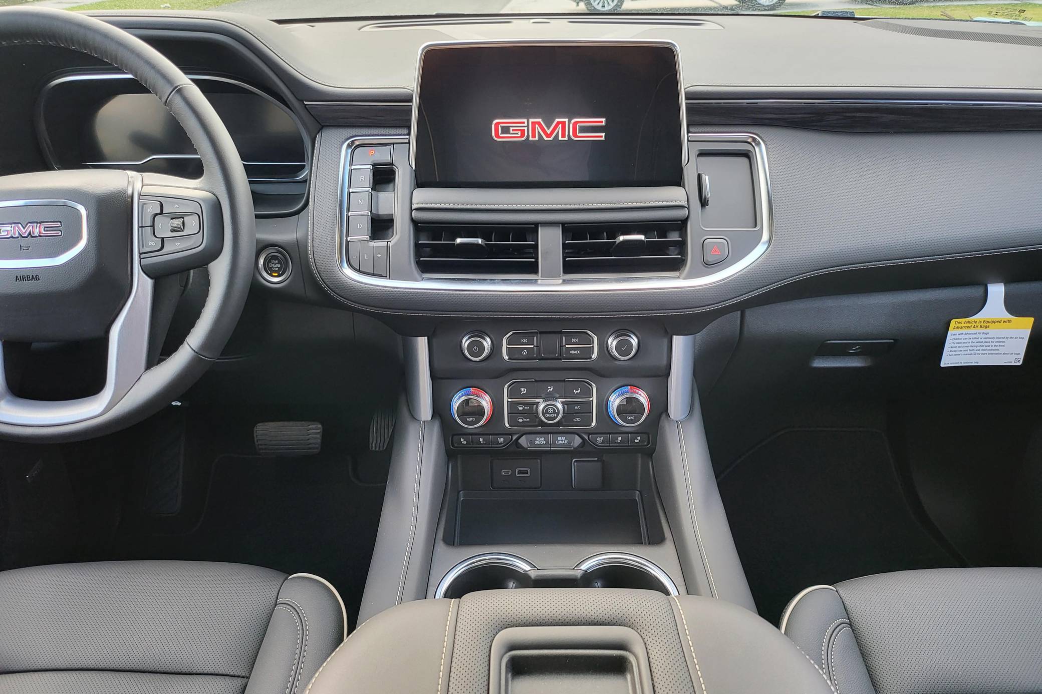 2022 GMC Yukon XL SLT 4x4 Interior 1