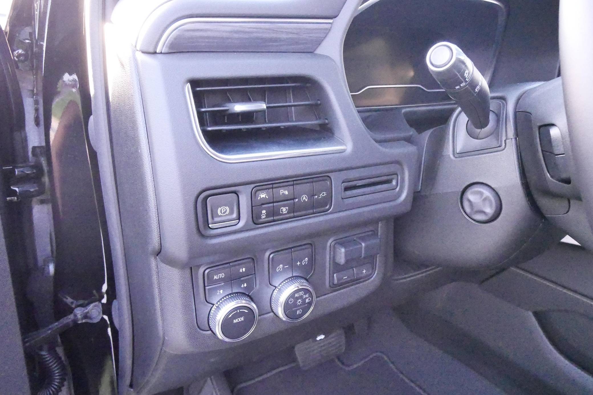 2022 GMC Yukon XL SLT 4x4 Interior 13