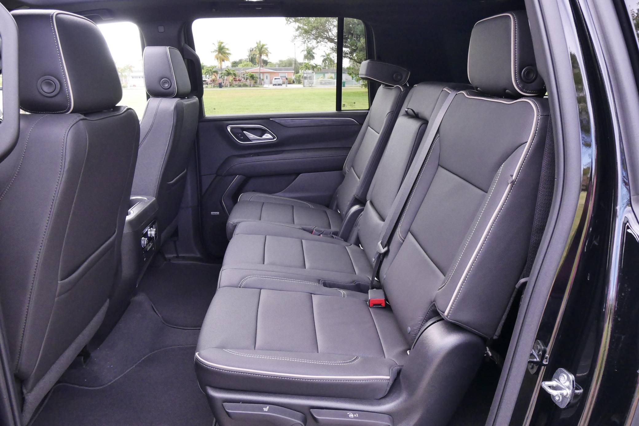 2022 GMC Yukon XL SLT 4x4 Interior 3