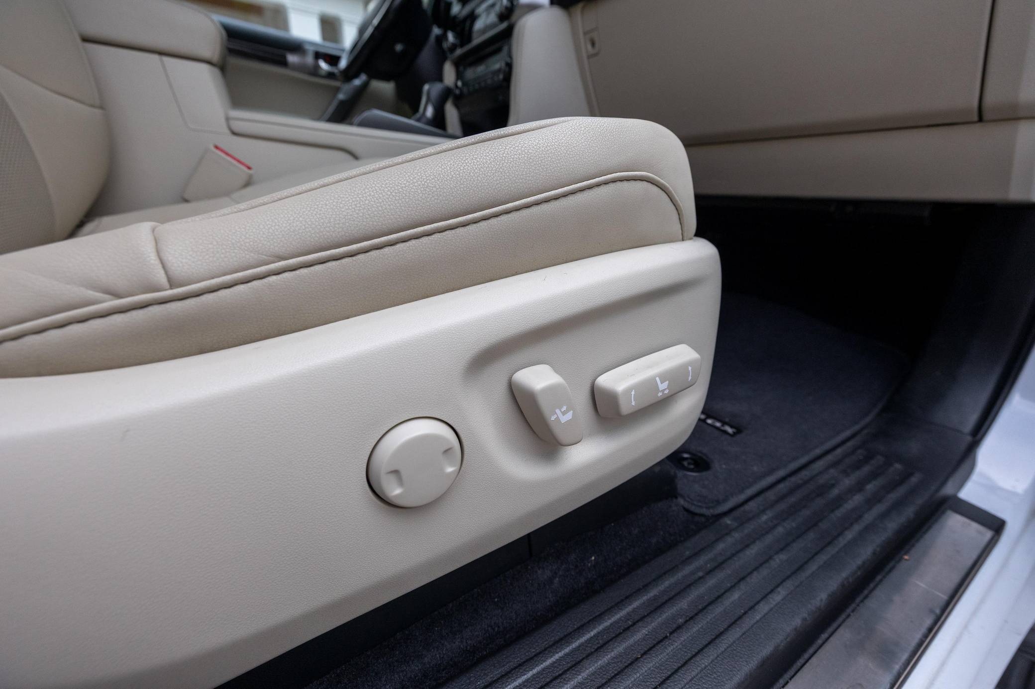 2022 Lexus GX 460 Interior 11