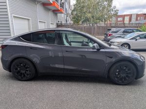 2022 Tesla Model Y Long Range AWD Exterior 7