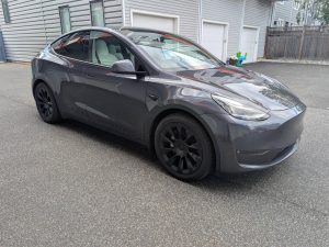 2022 Tesla Model Y Long Range AWD Exterior 8