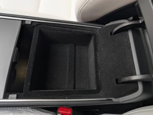 2022 Tesla Model Y Long Range AWD Interior 15
