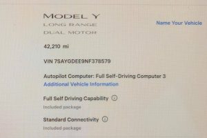 2022 Tesla Model Y Long Range AWD Interior 4