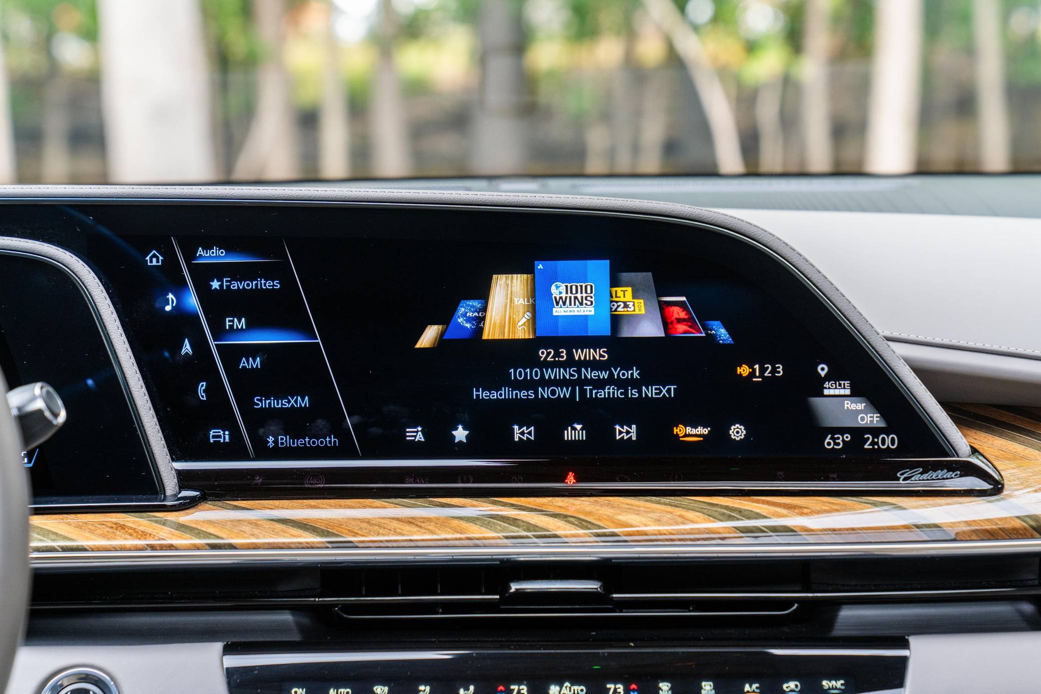 2023 Cadillac Escalade 4WD Sport Platinum Interior 16