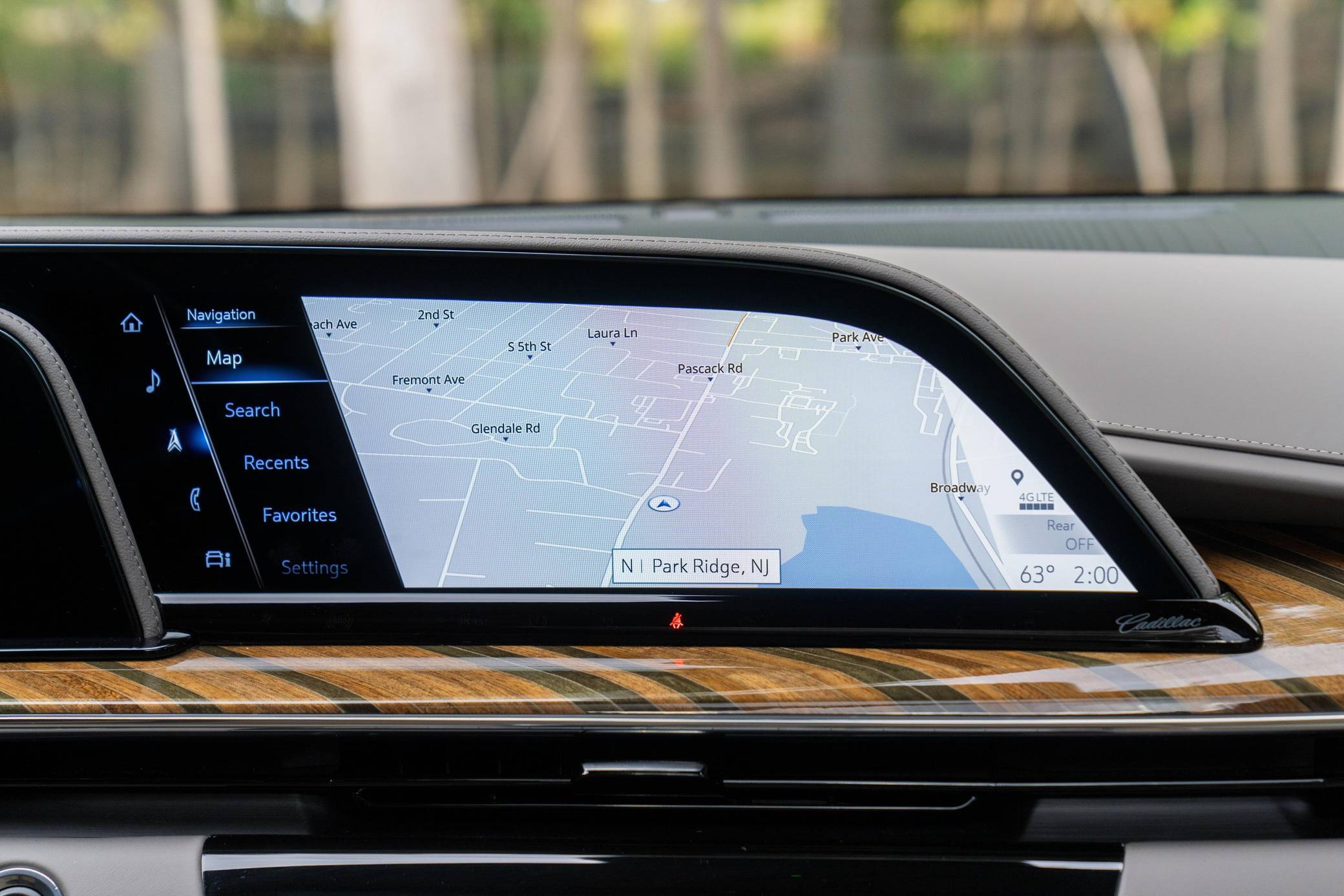 2023 Cadillac Escalade 4WD Sport Platinum Interior 17