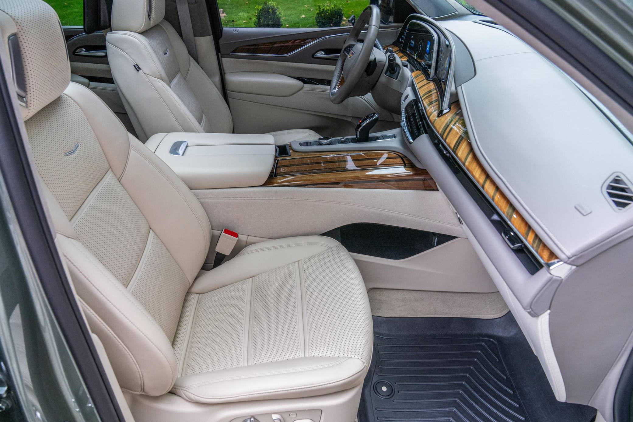2023 Cadillac Escalade 4WD Sport Platinum Interior 7