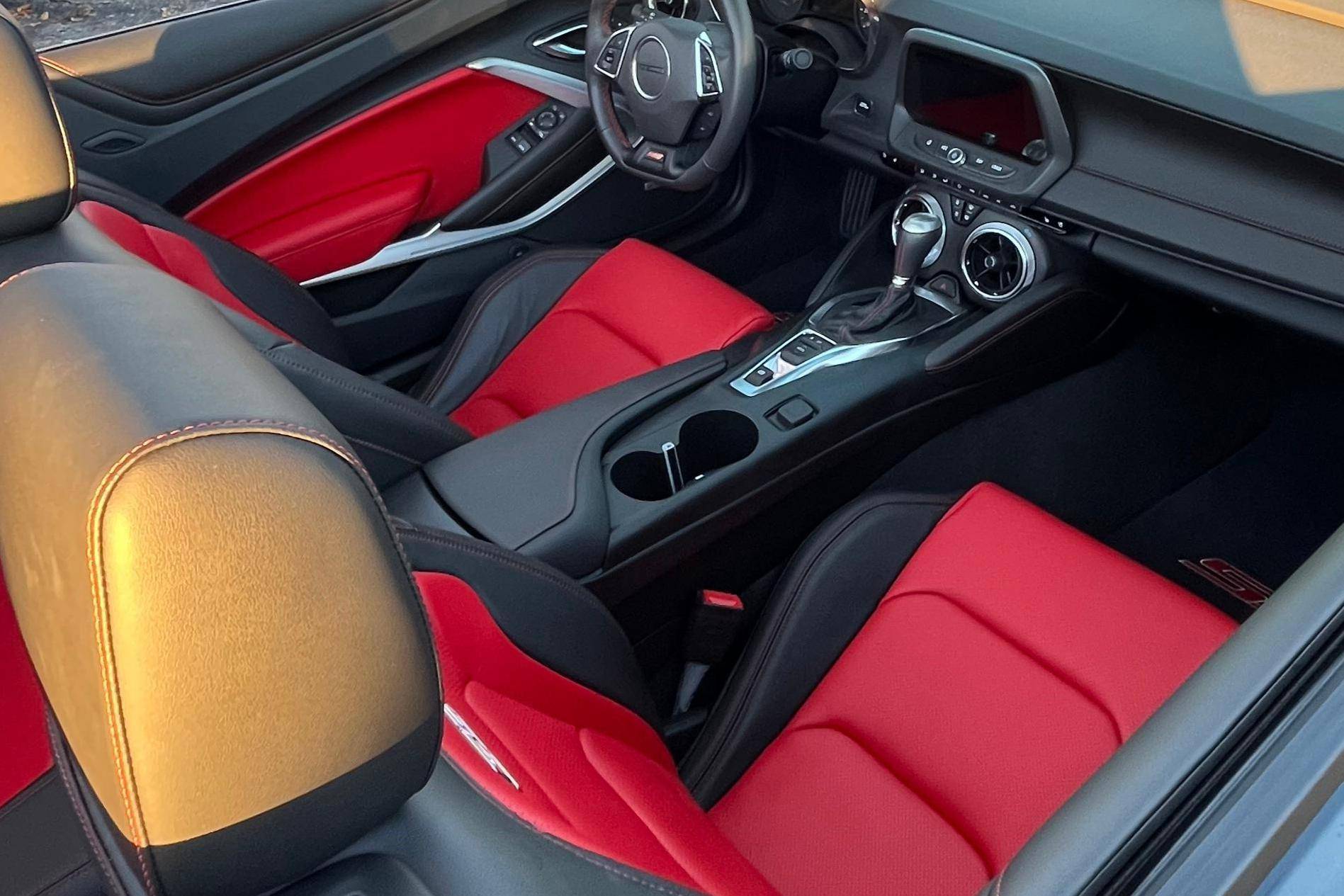 2023 Chevrolet Camaro 2SS Convertible Interior 15
