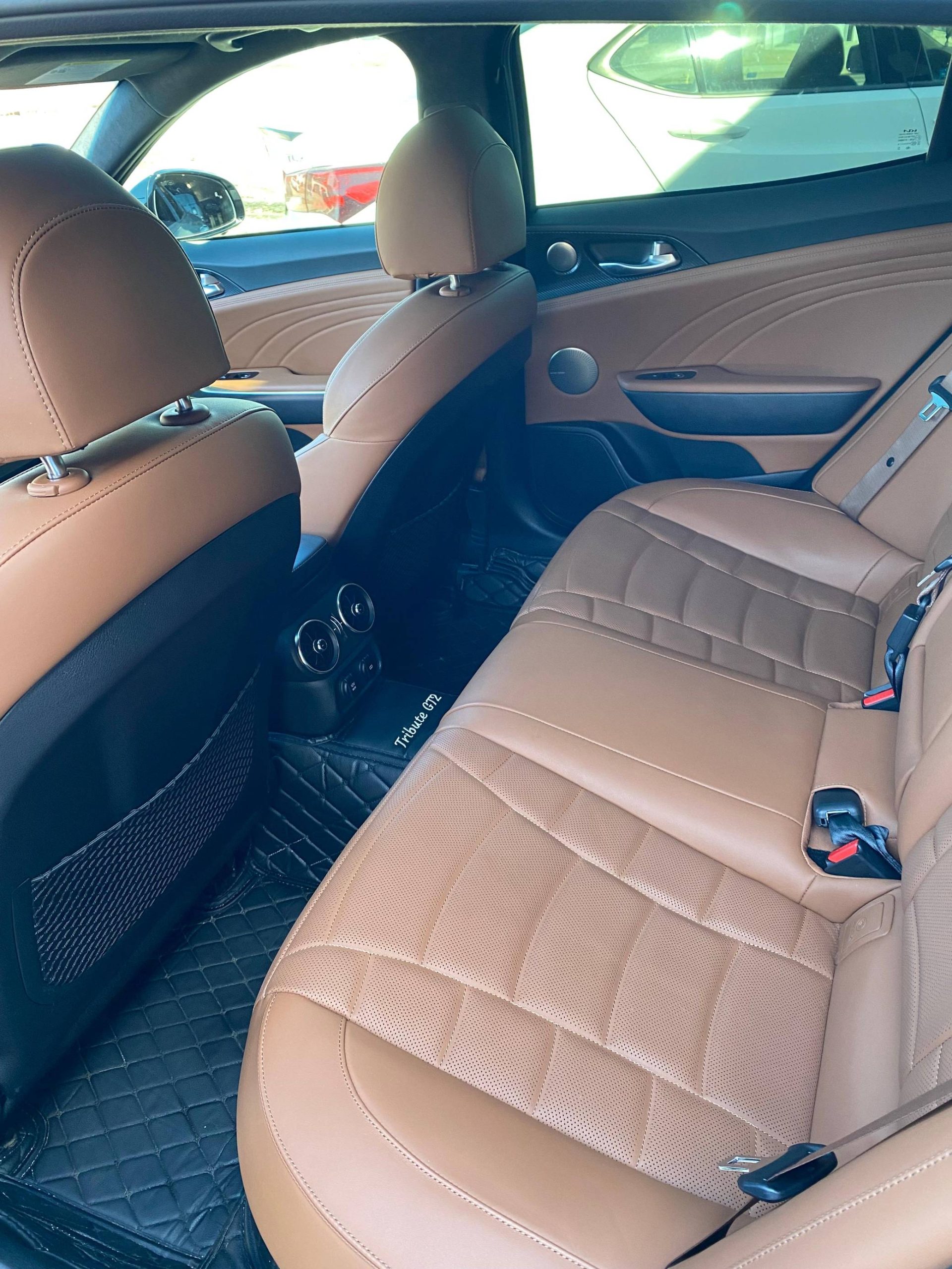 2023 Kia Stinger Tribute Edition AWD Interior 8