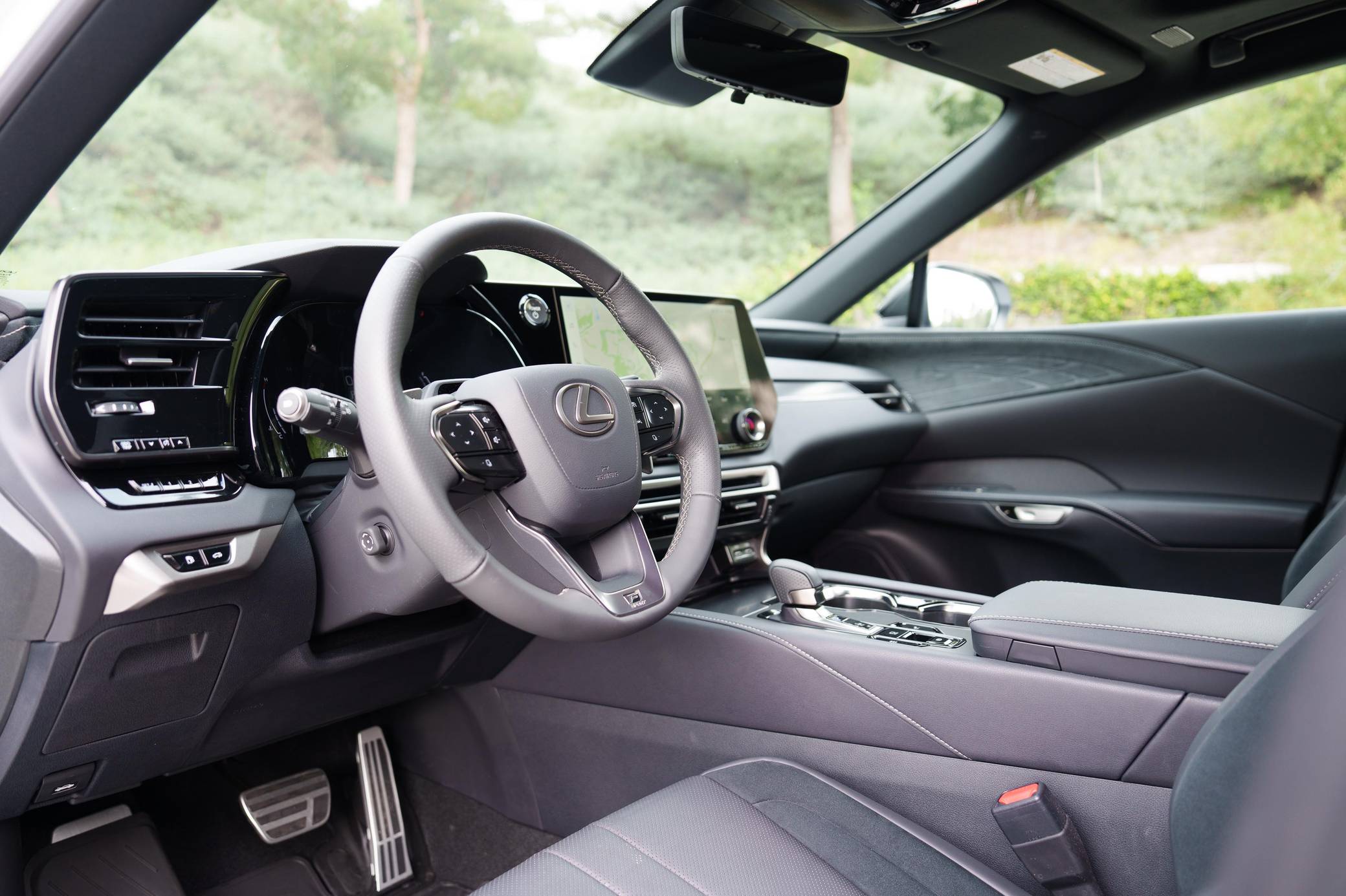 2023 Lexus RX 500h F Sport Performance Interior 19