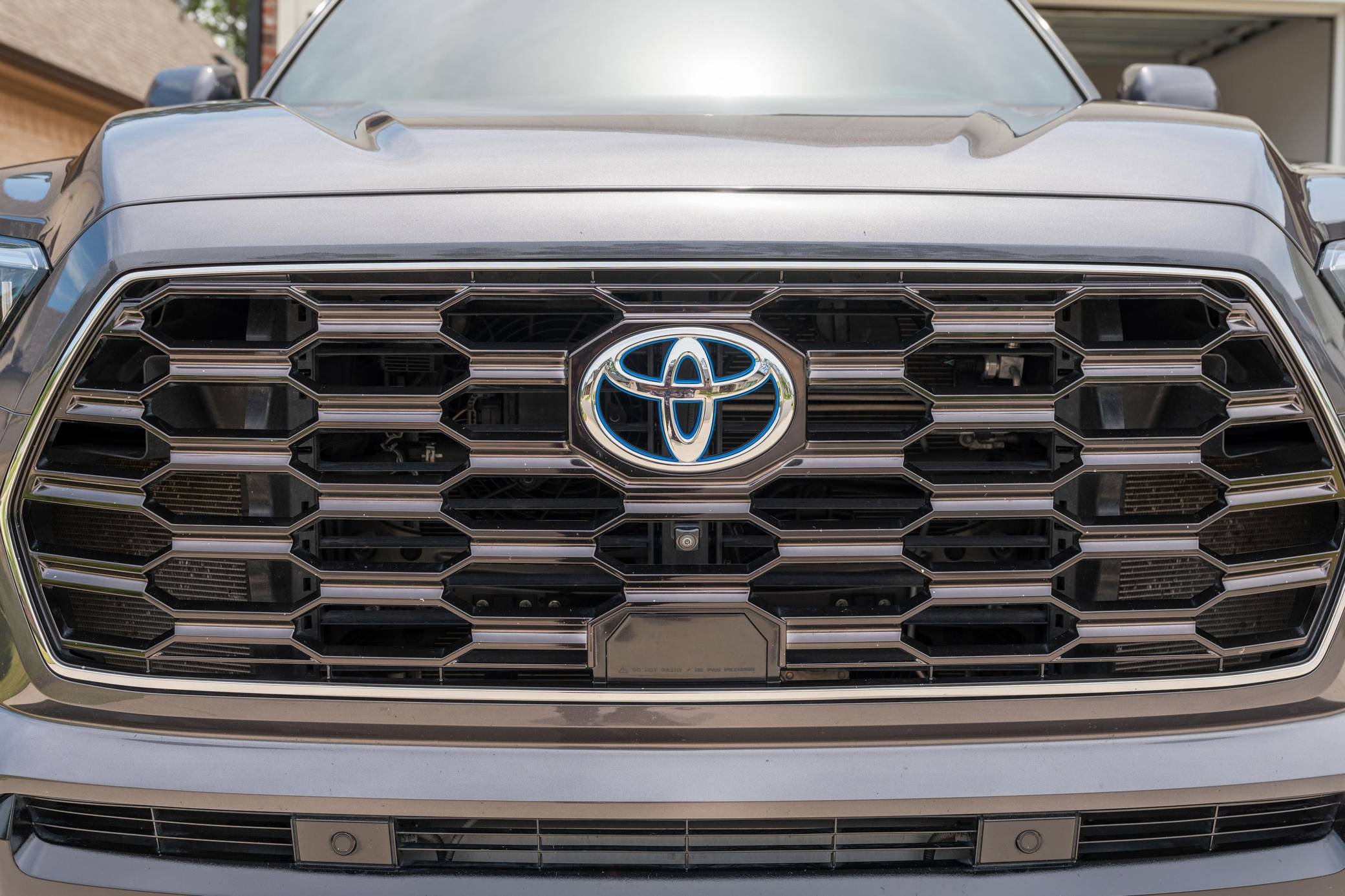 2023 Toyota Sequoia Platinum 4x4 Exterior 16