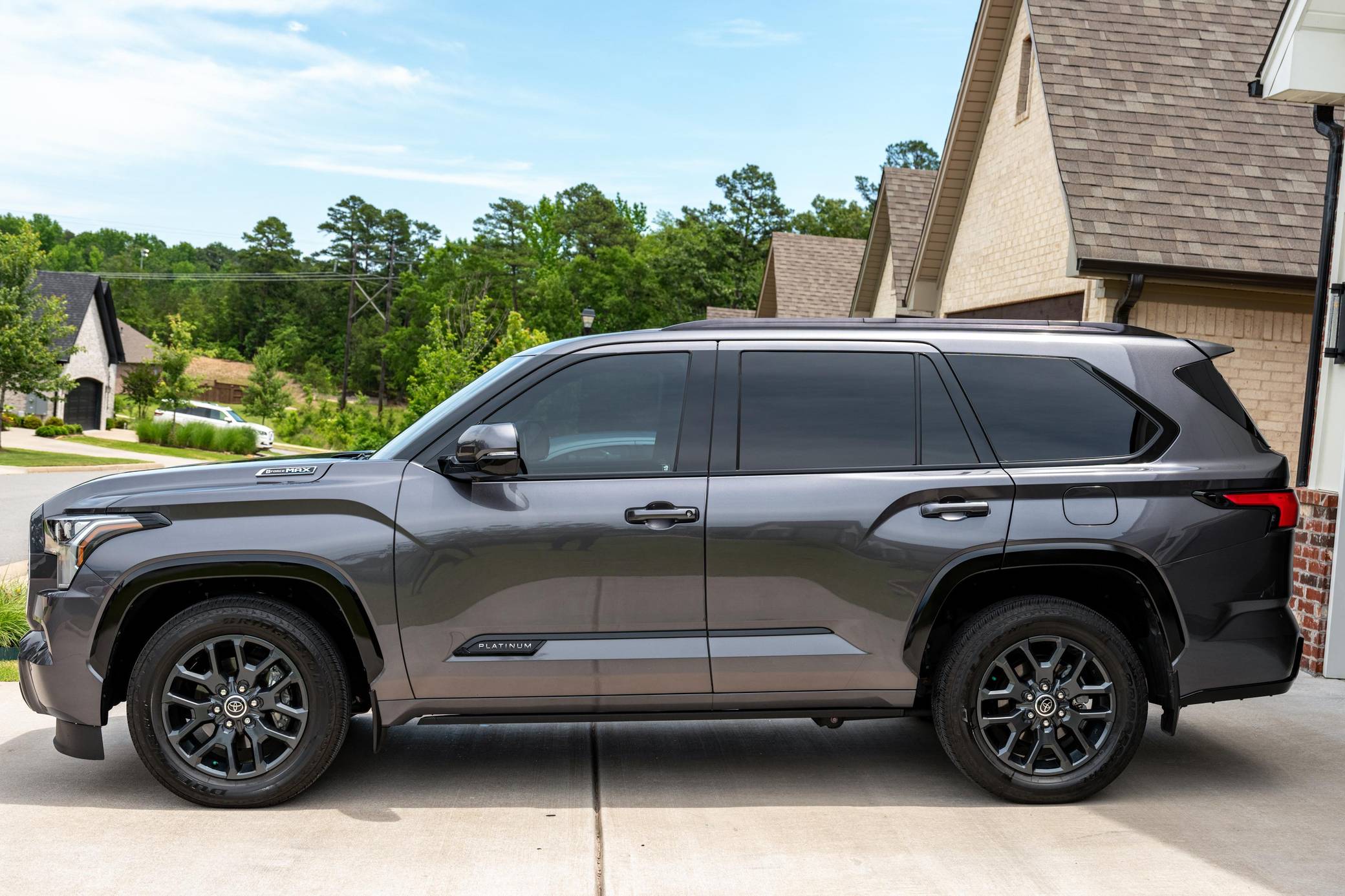 2023 Toyota Sequoia Platinum 4x4 Exterior 3
